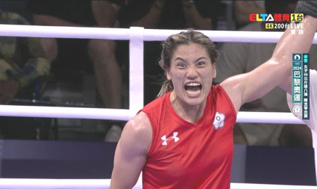 陳念琴4日凌晨擊退烏茲別克選手,成功闖進奧運4強,確定一面銅牌到手。(圖:愛爾達電視)