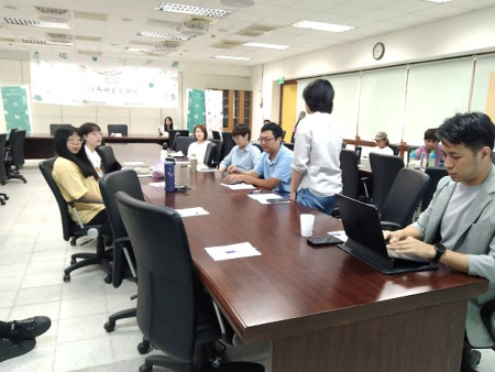 2024馬祖青年論壇11日進行第二天的議程,參與的青年熱烈討論,一起為馬祖未來努力。(圖/文:黃沛宣)
