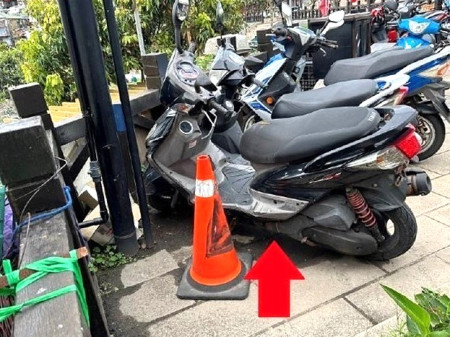 整頓廢棄車輛亂象,連江縣環資局7月起會同相關加強無牌廢棄車輛的聯合稽查、通報、公告及拖吊作業。(圖:連江縣環資局)
