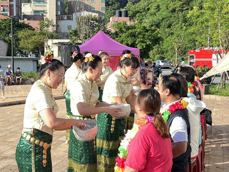 　魅力四射！新住民多元文化嘉年華展現各國特色。（圖／文：馮紹夫）
