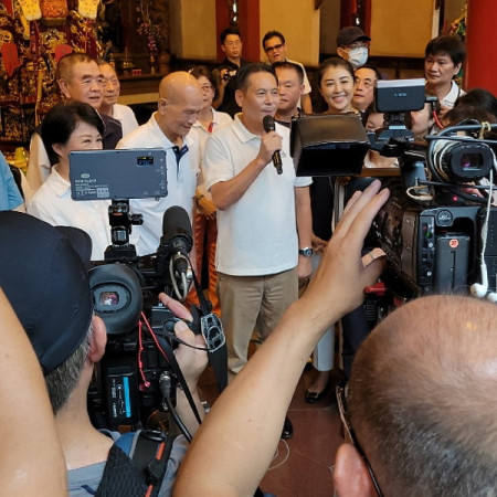 縣長王忠銘前往基隆相挺謝國樑市長,給予來自馬祖的聲援與祝福。(圖片來源:王忠銘 Instagram)