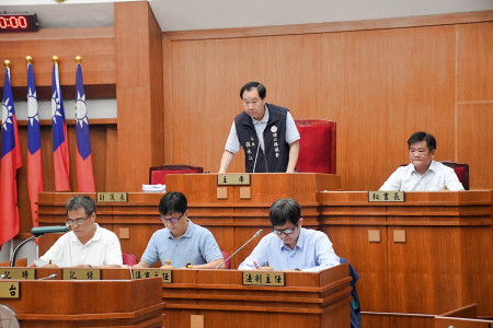 　縣議會30日召開第8屆第7次程序委員會議，由召集人議長張永江主持，決議此屆第4次臨時會議程從9月10日至13日召開。（圖／文：曹重偉）