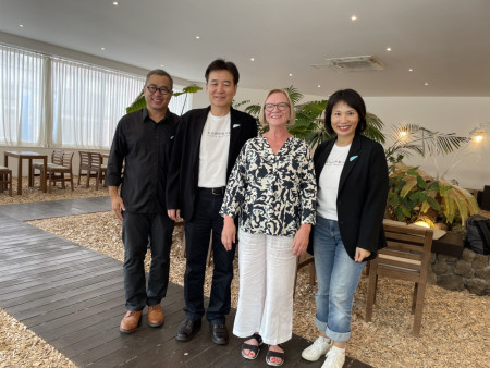 馬祖國際藝術島與芬蘭赫爾辛基的知名策展人Pirkko Siitari進行座談,力邀擔任第三屆馬祖國際藝術島的國際策展人,帶來國際思維與視野。(圖:文化處)