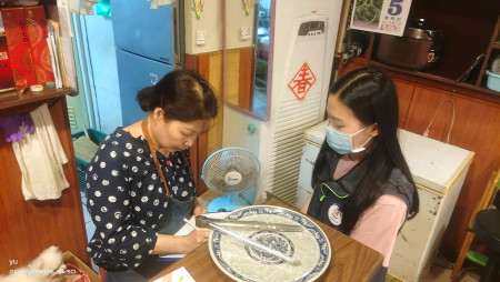 兩年一度縣運會各項精彩賽事即將登場,衛生局為保障選手及民眾用餐安全,積極辦理餐飲業稽查輔導,確保各鄉選手食得安心。(圖:連江縣衛生局)