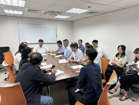 立委陳雪生再次邀集相關單位研商社會住宅,住都中心預定南竿社宅12月上網招標。(圖:立委陳雪生辦公室)