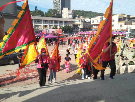 昨日在馬港天后宮舉辦113年「媽祖在馬祖昇天祭」的馬祖秋慶文化活動,參拜的信眾總共有3百多人,是此活動歷年來最多的參與人數,場面熱鬧滾滾。(圖/文:黃沛宣)