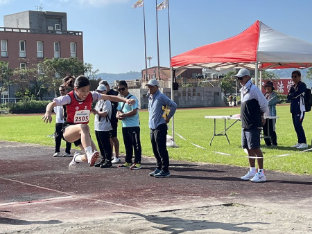 113年縣運學生組田徑賽22日、23日舉行,賽程預計今天上午結束。(圖/文:馮紹夫)