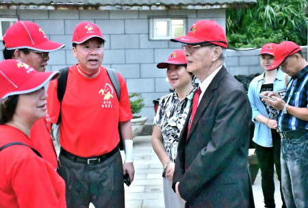 　王易謙將軍擔任東引指揮官期間，突破軍管守舊思想，全面開啟東引現代化建設，深受東引鄉親的愛戴與懷念。（圖：資料照片）