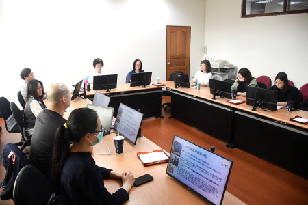 勞動部勞動力發展署北基宜花金馬分署一行來馬訪查身心障礙者就業服務業務，聽取民社處業務簡報並提供建議。（圖／文：曹重偉）