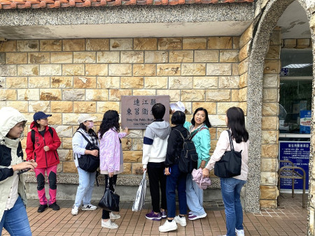 衛生福利部照護司司長蔡淑鳳率團抵達馬祖,第二站抵達莒光。(圖/文:蔡夢玲)