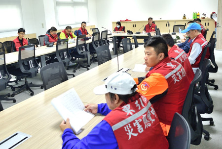 　因應康芮颱風來襲，東引鄉召開防颱整備會議。（圖／文：陳其敏）