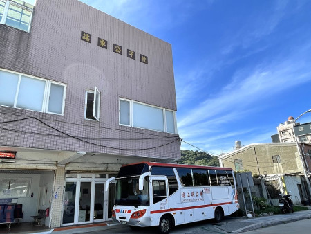 　11月起北竿公車站試辦夜間公車服務，歡迎多加利用。（圖／文：陳鵬雄）