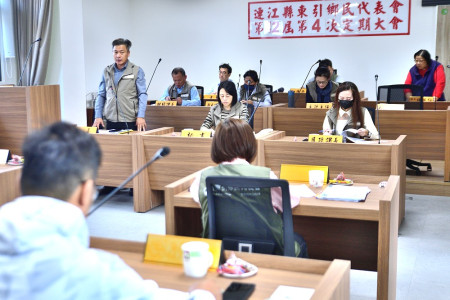 　東引鄉民代表會第12屆第4次定期大會最後一天進行提案審議，18件提案照案通過。（圖／文：陳其敏）