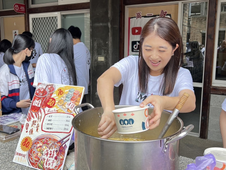 馬祖高中長尾巴,歡慶67週年校慶。(圖與文:馮紹夫)