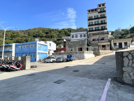 　白沙入村口缺乏地標指示，部份外地騎士跟著導航會右轉騎入陡坡。（圖／文：陳鵬雄）