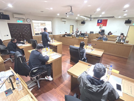 南竿鄉代會22日進行審議連江縣南竿鄉殯葬設施管理自治條例、審議114年度連江縣南竿鄉總預算議程。(圖/文:曹重偉)