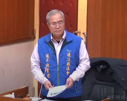 議員陳書建進行質詢。(圖/文:曹重偉)