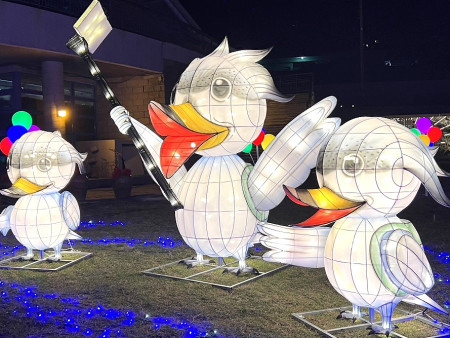 一鹿有你,點燈迎冬,探索馬祖夜光美境。(圖與文:馮紹夫)