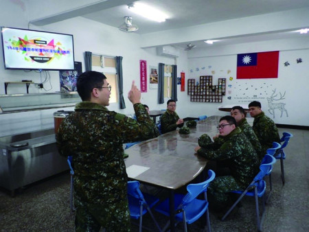 法制官分享實務經驗。