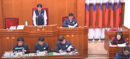 連江縣議會進行議案審查議程。(圖:本報資料)