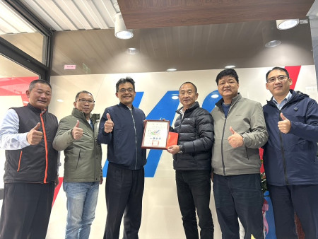 北竿所會各界拜會海巡,感謝過去一年協助守護鄉親生命安全。(圖:馬祖海巡隊)
