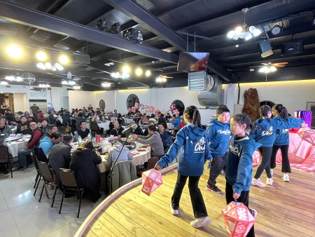 　塘岐社協歡度20週年慶，邀請歷任理事長與會員同樂。（圖／文：陳鵬雄）