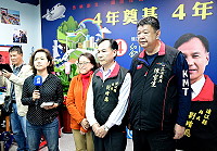 　縣長劉增應獲得高票支持順利連任，昨天下午5時30分提前宣布當選，發言感謝鄉親支持與肯定，未來4年是馬祖的關鍵時刻，他有堅定意志為馬祖謀取最大福祉。（圖／文：曹重偉）