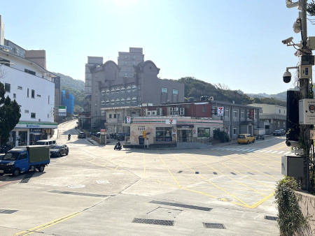 縣府召開道路交通安全聯席會報,研議改善道路交通安全,其中包括清水廣場設置圓環計畫。(圖/文:馮紹夫)