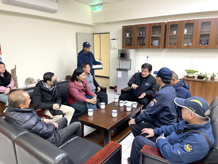 　縣府邀集各有關單位現勘提升北竿海運後送南竿作業安全性。（圖／文：陳鵬雄）