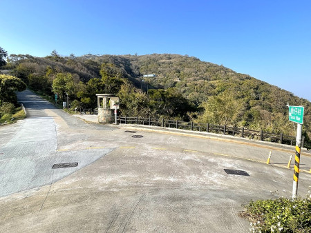 　3月馬拉松賽事結束後，莒光堡規劃為第一階段封路施工區域。（圖／文：陳鵬雄）