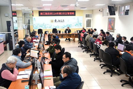 　第3次主管週報，縣長王忠銘感謝全力突破的縣府團隊、反映民情的各級民代、同島一命的軍方、中央駐馬單位、協力建設的台灣旅馬鄉親、以及上天的眷顧，讓地區安居樂業。（圖／文：曹重偉）
