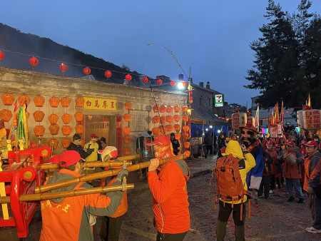 　114年北竿擺暝文化祭活動提供接駁專車及南北竿加班，歡迎各界多加利用。（圖：本報資料室）