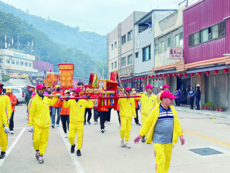 　北竿元宵迎神遶境，水部尚書公府下午打頭陣率先出發。（圖／文：馮紹夫）