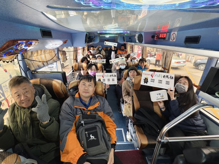 　台灣好行@馬祖－小旅行22日及23日分別於北竿、南竿舉行，吸引眾多旅客熱情參與。（圖：公車處）