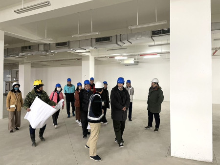 　國發會國土區域離島發展處處長黃文彥一行拜會縣長王忠銘，秘書長張龍德及行政處長陳明傑陪同；會後前往馬祖酒廠二廠現勘。（圖／文：曹重偉）