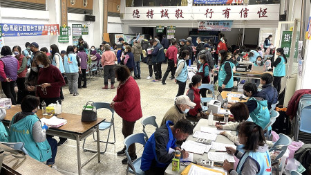 衛生局年度健康檢查抵達西莒,總計137位鄉親前往受檢,完成年度健康大事。(圖/文:宋幸儒)