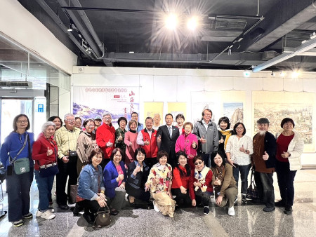 「山海交融 墨韻紛飛」台馬名家聯展22日盛大開幕,台馬42名作者帶來書畫藝術作品,展期至4月10日止。(圖/文:馮紹夫)