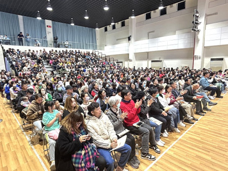 　穿越時光的旋律！2025介壽藝術季「時光之聲」，為全場鄉親帶來意難忘的懷舊之旅。（圖／文：曹重偉）