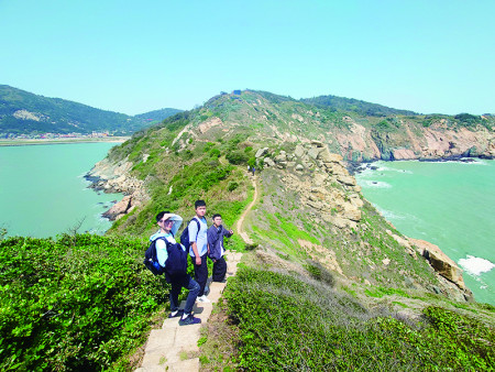 訓員螺蚌山步道到此一遊。