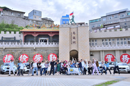 　凱銳維京車主俱樂部成員一起開著VOLVO到東引及南、北竿等地旅行，體驗駕車樂趣及增進車主之間友誼互動。（圖／文：陳其敏）