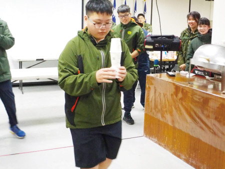 藉由此活動，拉近官兵間的互動。