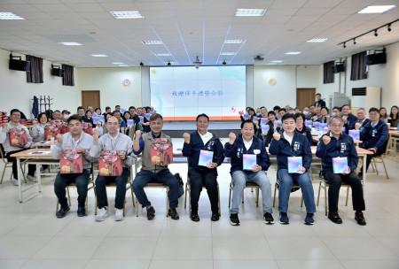 　縣長王忠銘率縣府各單位一級主管出席114年東引鄉政座談會，傾聽瞭解地方的建設發展需要。（圖／文：陳其敏）