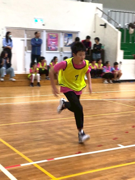 校際樂樂棒活力開打 選手全力以赴展現運動家精神。(圖與文:王致潔)