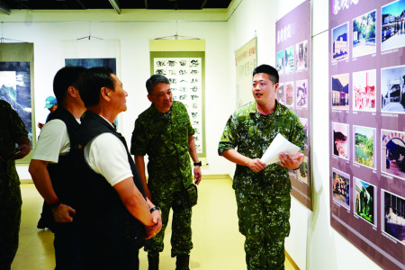 「馬祖映憶相片展」開幕典禮導覽。