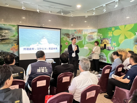 立院交委會考察中華郵政　建議比照實施用人當地化
