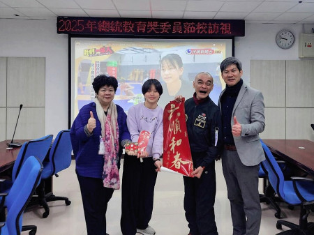 介壽國中劉玉婷同學繼2022年獲獎後,今年再度榮獲總統教育獎,是馬祖首位國小、國中階段均獲此殊榮的學生。(圖/文:王致潔)