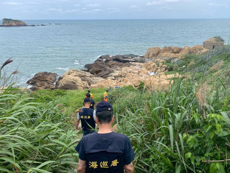 　海巡端節前聯合擴大威力掃蕩，展現捍衛海域治安決心。（圖：海巡署十一巡防區）