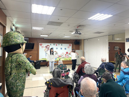 　以韓團經典舞曲《Nobody》表演，炒熱現場氣氛。（圖／文：江奉軒）