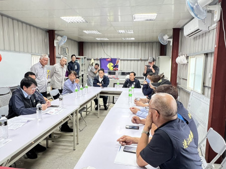 縣議會定期大會3日縣政考察,先後考察中正國中小、馬祖海巡隊廳舍工程規劃。(圖/文:馮紹夫)