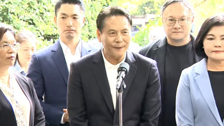 　中央大砍地方政府一般性補助款，縣長王忠銘4日會同國民黨縣市首長前往政院遞交訴願書，表達地方意見。（圖：縣府）